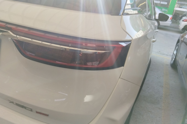 捷途X90 PRO 2024款 1.6T DCT豪华版 7座车身外观6001