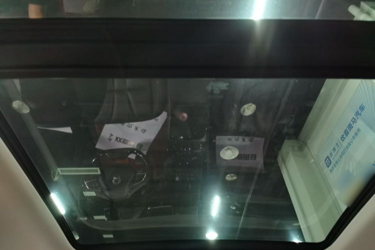 蔚来ES8 2018款 355KM 基准版 七座版局部细节22