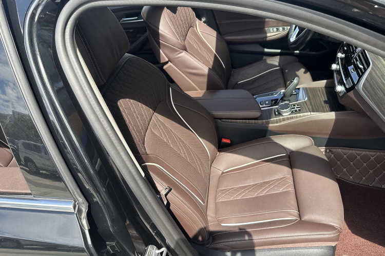 宝马5系 2020款 530Li 尊享型 豪华套装中控内饰7007