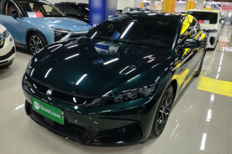比亚迪 汉 2022款 EV 610KM四驱千山翠限量版