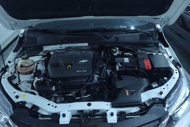 雪佛兰 科沃兹 2020款 325T 自动欣悦版机舱底盘24