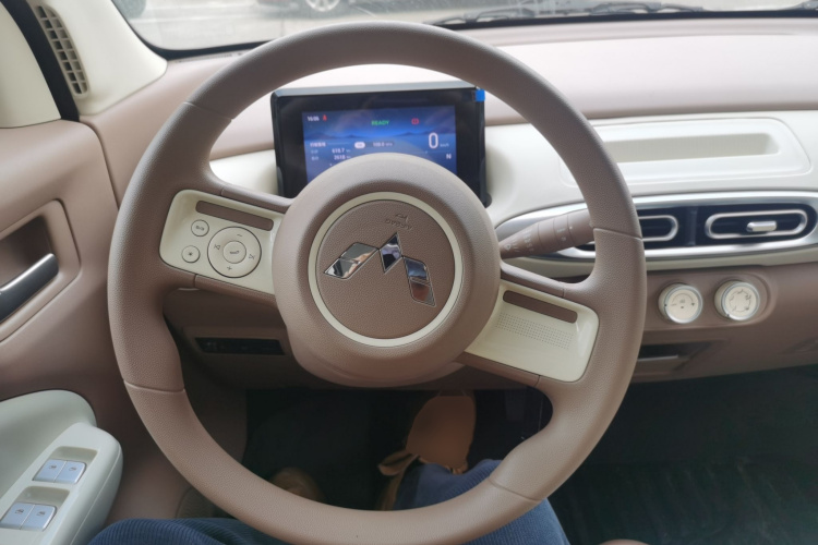 五菱汽车 宏光MINIEV 2024款 第三代 215km 进阶版中控内饰13