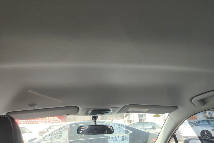 丰田 锋兰达 2023款 2.0L CVT精英版局部细节22