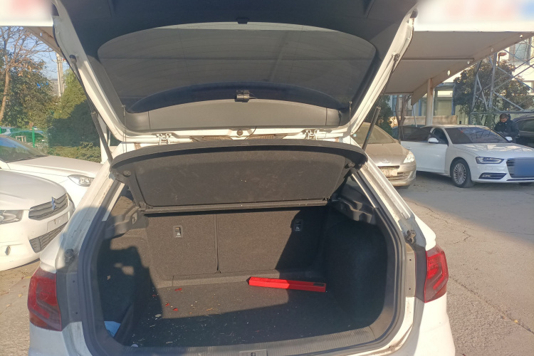 大众 C-TREK蔚领 2020款 1.5L 自动舒适型机舱底盘23