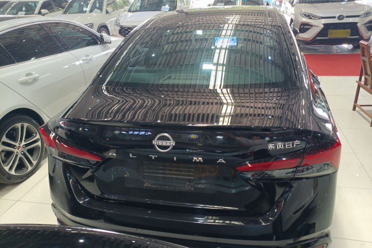 日产 天籁 2022款 2.0L XL-TLS 悦享版车身外观6