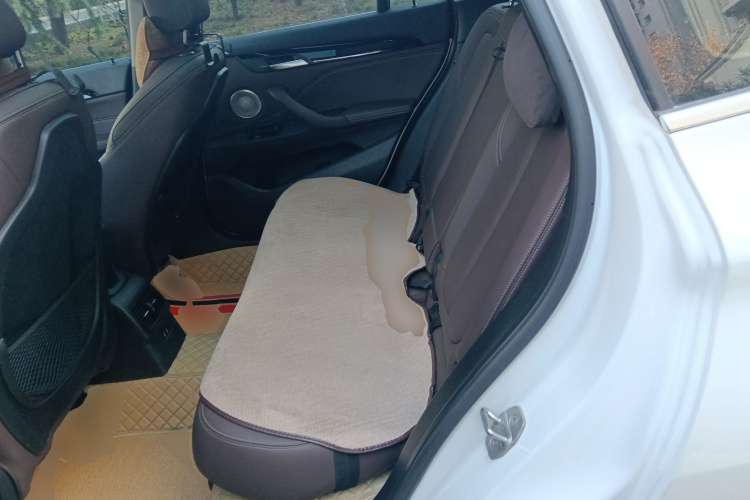 宝马X1 2021款 sDrive25Li 领先型中控内饰21