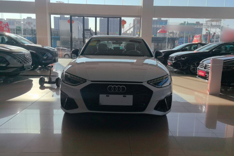 奥迪A4L 2025款 200万辆悦享版 40 TFSI 豪华动感型车身外观6001