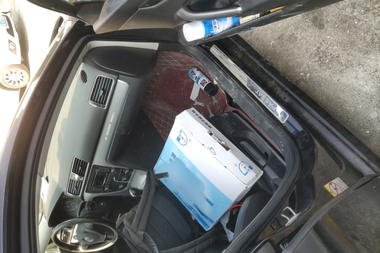 大众 帕萨特 2011款 1.8TSI 自动尊荣版局部细节9005