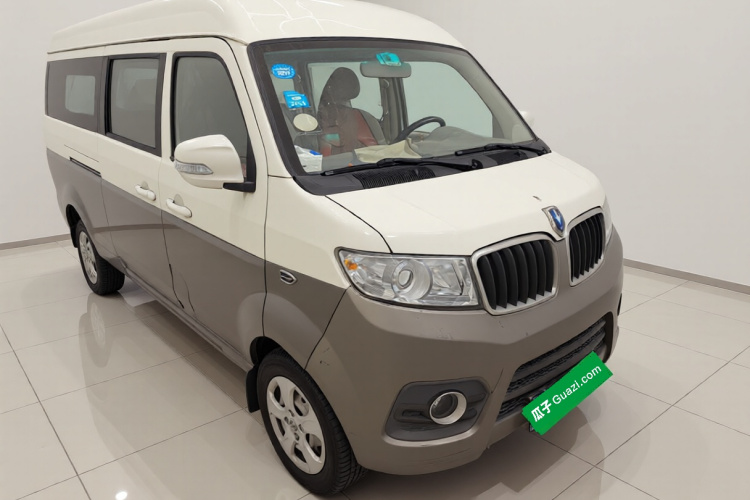 金杯 新海狮X30L 2016款 1.5L财富版DLCG14车身外观3