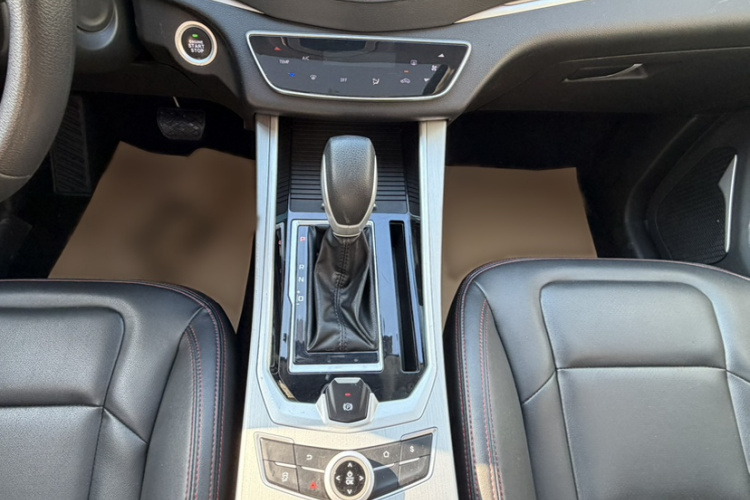 SWM斯威汽车 SWM斯威G01 2019款 1.5T 自动优UP 国VI局部细节18