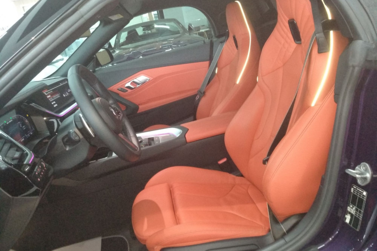 宝马Z4 2023款 sDrive 25i M运动曜夜套装中控内饰19