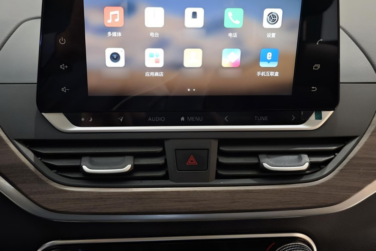 日产 天籁 2021款 2.0L XL 舒适版中控内饰7012