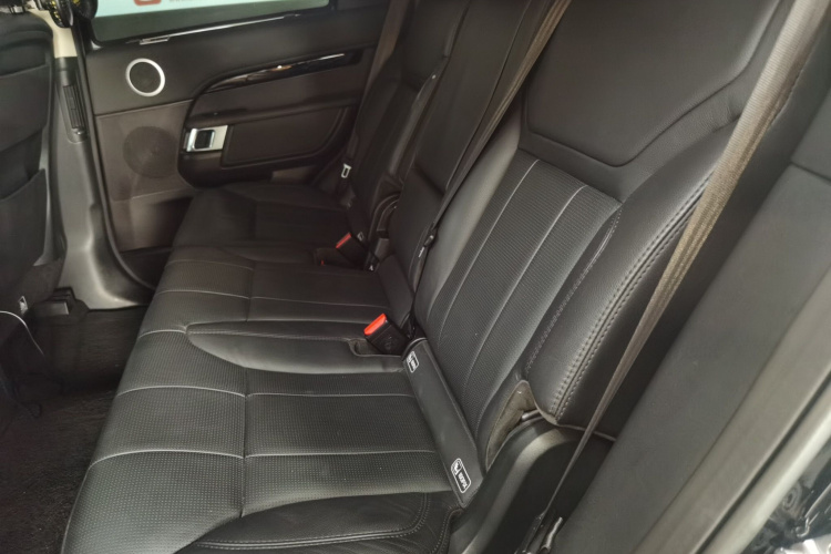 路虎 发现 2019款 2.0T SE中控内饰21