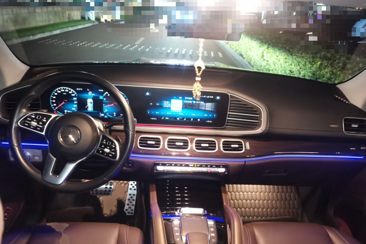 奔驰GLE 2022款 GLE 350 4MATIC 时尚型中控内饰12