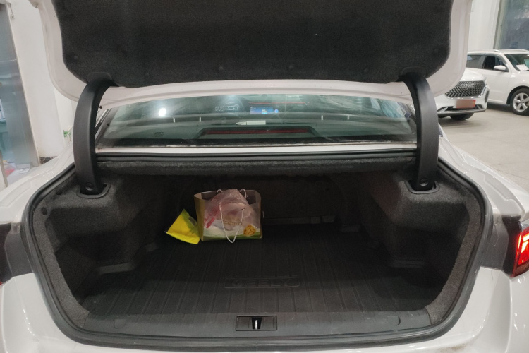 吉利汽车 博瑞 2021款 1.8T 领航版+局部细节23