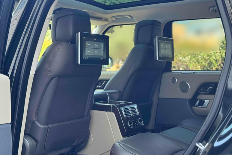 路虎 揽胜 2021款 3.0 L6 传世加长经典版局部细节9001