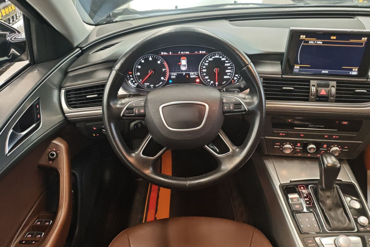 奥迪A6L 2017款 30 FSI 技术型中控内饰13