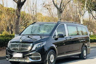 奔驰 威霆 2021款 2.0T 商务版 7座