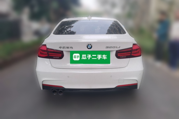 宝马3系 2019款 320Li M运动曜夜版车身外观6004