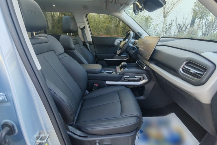 方程豹 钛3 2025款 501KM 四驱智驾Ultra版中控内饰7005