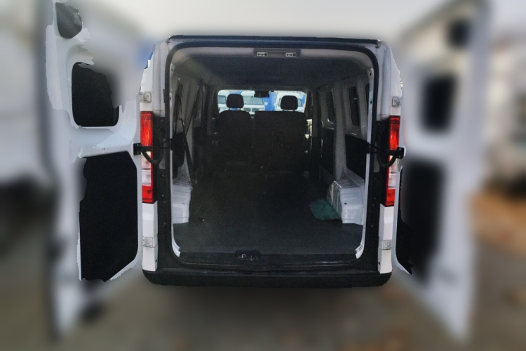 瑞驰汽车 瑞驰新能源EC75 2025款 客运 智行超充版 先锋型Ⅰ 52.16kWh中控内饰23