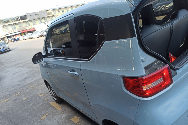 五菱汽车 宏光MINIEV 2022款 自在款 磷酸铁锂车身外观4