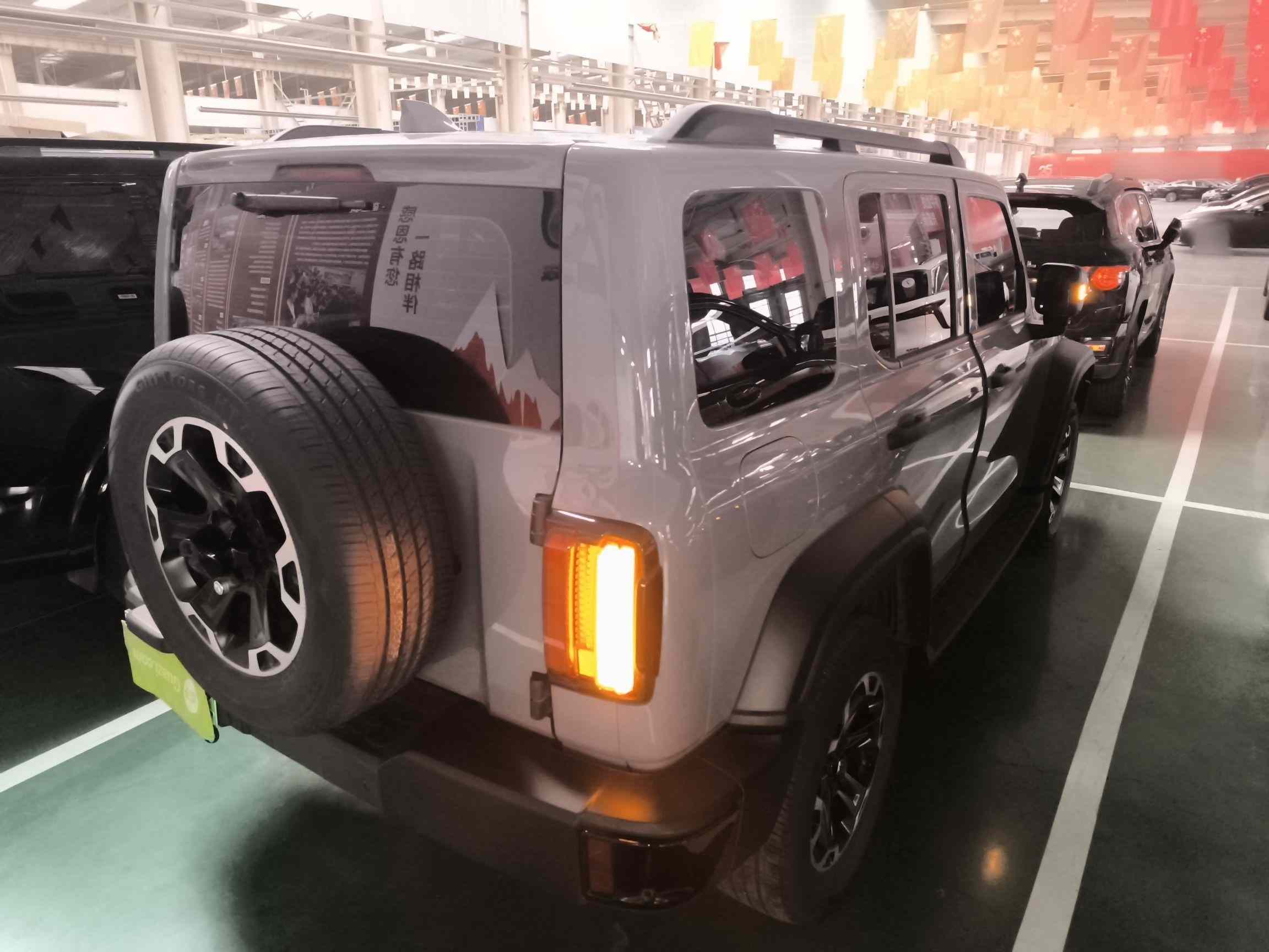 坦克300新能源 2025款 Hi4-T 37.1kWh(4)