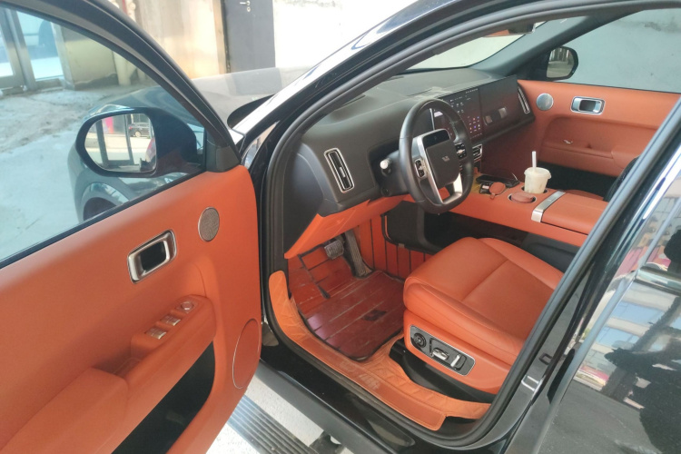 理想汽车 理想L9 2023款 Pro中控内饰7003