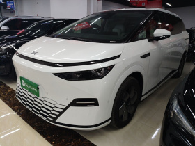 小鹏X9 2025款 650长续航 Max