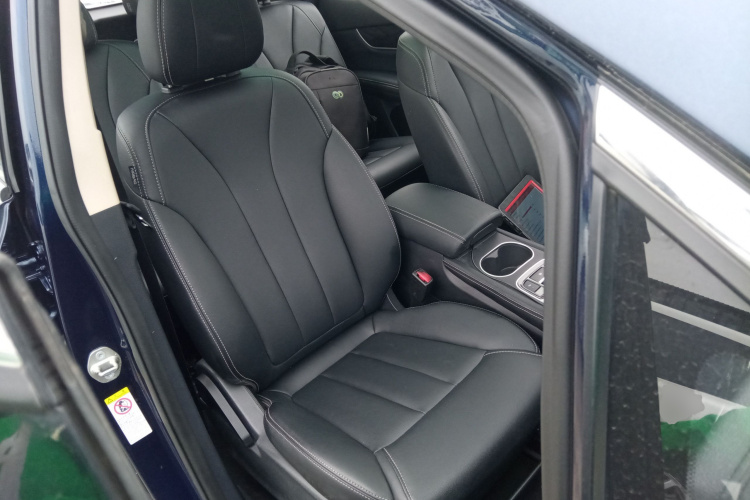 比亚迪 宋MAX 2017款 1.5T 自动智联精英型 7座局部细节41