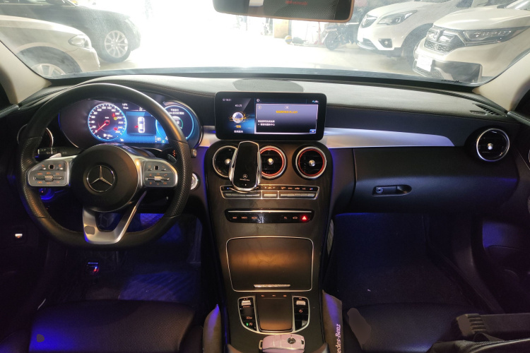 奔驰C级 2020款 C 200 L 时尚型运动版中控内饰7002