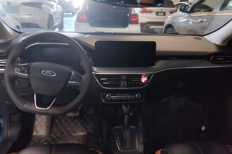 福特 福克斯 2022款 两厢 EcoBoost 180 自动竞速版中控内饰12