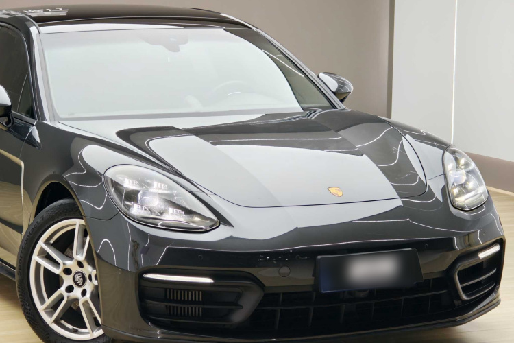 保时捷 2023款 Panamera 4 行政加长版 2.9T车身外观6006
