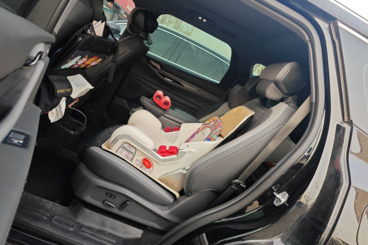 福特 2023款 锐界L 2.0T EcoBoost E混动两驱七座豪华型中控内饰21