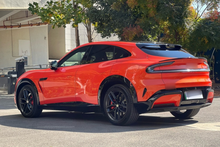 小米汽车 小米YU7 2025款 超长续航高性能四驱Max版车身外观6003