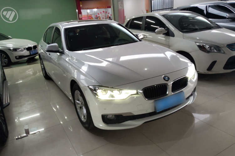 宝马3系 2016款 316Li 时尚型车身外观3