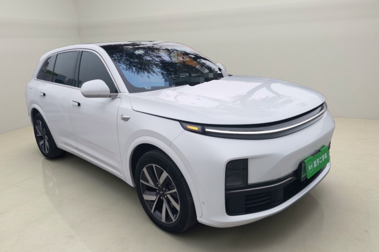 理想汽车 理想L7 2023款 Air车身外观3