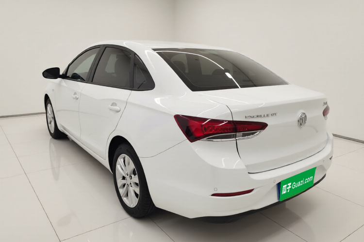 别克 英朗 2021款 典范 1.5L 自动精英型车身外观5