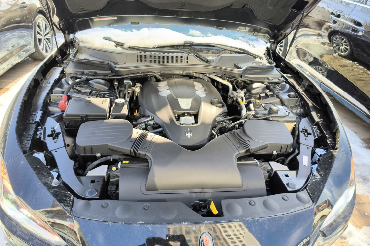 玛莎拉蒂 Ghibli 2017款 3.0T 标准版机舱底盘24