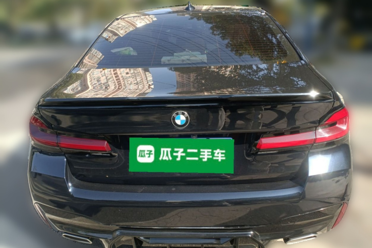 宝马5系 2022款 改款二 525Li M运动套装车身外观6004