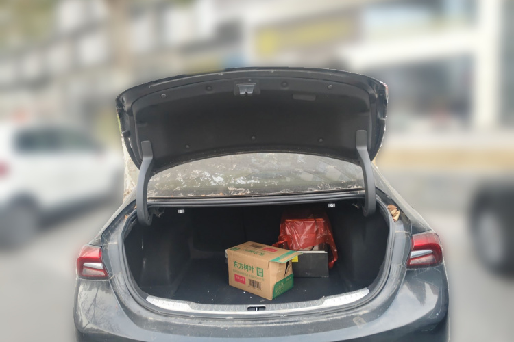 别克 君越 2019款 28T 豪华型局部细节23