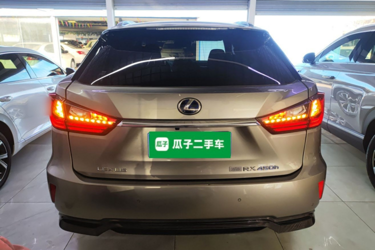 雷克萨斯RX 2016款 450h 四驱豪华版车身外观6