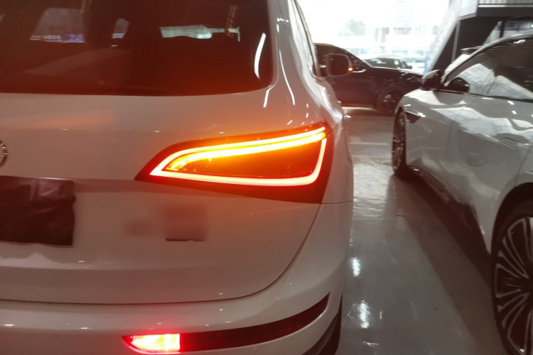 奥迪Q5 2017款 Plus 40 TFSI 技术型车身外观6006