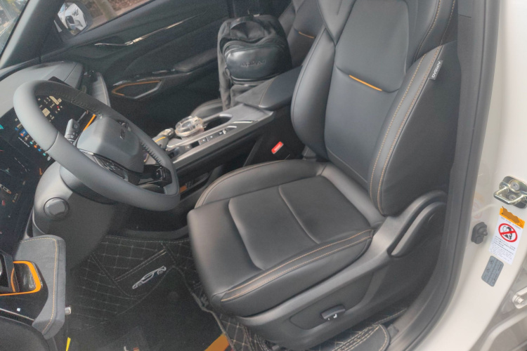 长安欧尚X5 PLUS 2023款 改款 1.5T DCT卓越型局部细节19