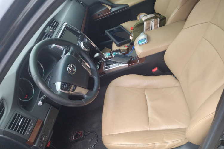 丰田 锐志 2013款 2.5V 菁锐版中控内饰19