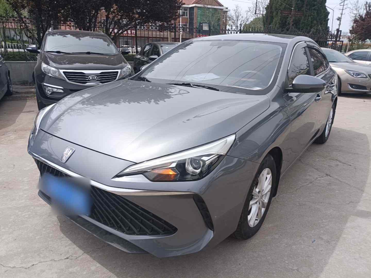 荣威i5 2023款 1.5L CVT豪华版(2)