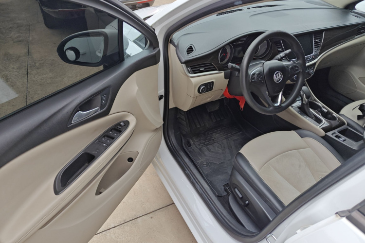 别克 威朗 2018款 三厢 15S 自动领先型中控内饰7003