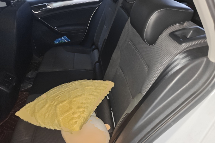 大众 高尔夫 2018款 230TSI 自动舒适型中控内饰21