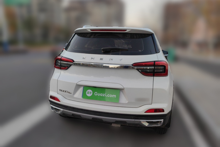 奇瑞 瑞虎5x 2020款 1.5L 手动时尚版车身外观6