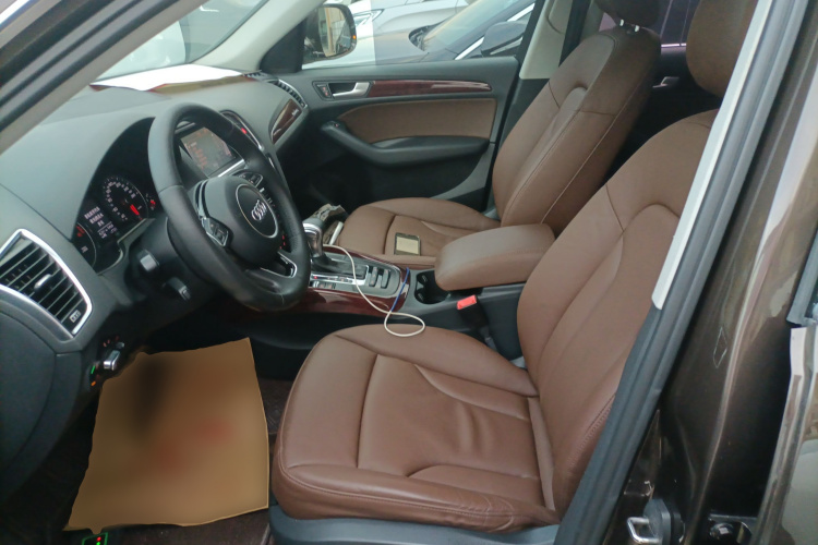 奥迪Q5 2013款 40 TFSI 技术型中控内饰19